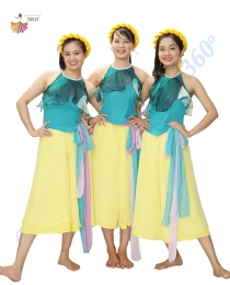 Yếm xanh váy vàng lửng 