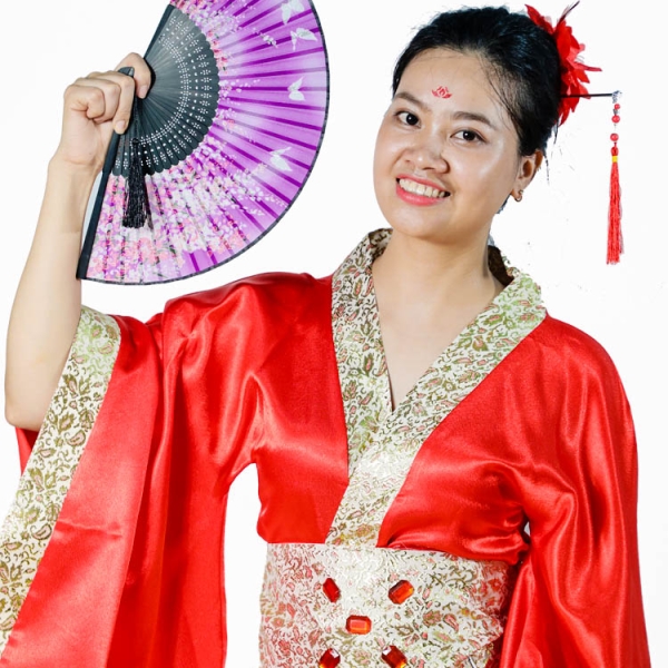 Cổ trang Trung Quốc nữ đỏ, đai vàng bản bự